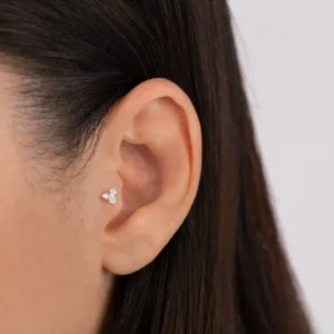 Piercing Prat 3 Zircônias Cristal p/ Furo Tragus